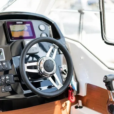 Jeanneau Merry Fisher 795- Roko Botel *